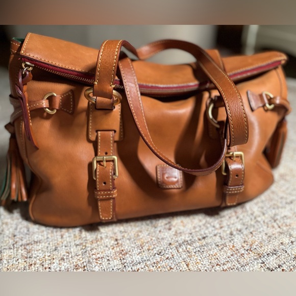 Dooney & Bourke Handbags - ❤️💚🤎Dooney & Bourke Florentine Leather Bag🤎💚❤️